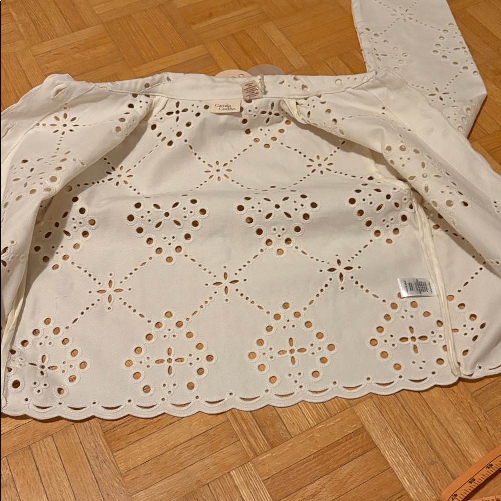 Camila Coelho White Eyelet Button-Up Jacket - Picture 7 of 9